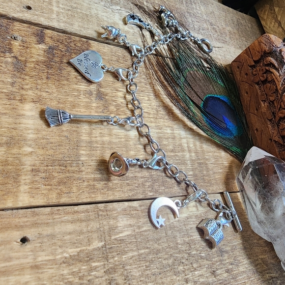 Witch Charm Bracelet Halloween Bracelet Wiccan Charm Bracelet Wicca Witchy Gift - Picture 5 of 14